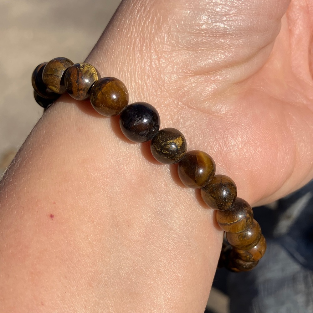 NWOT Shiny Elastic Tiger Eye Beaded Bracelet